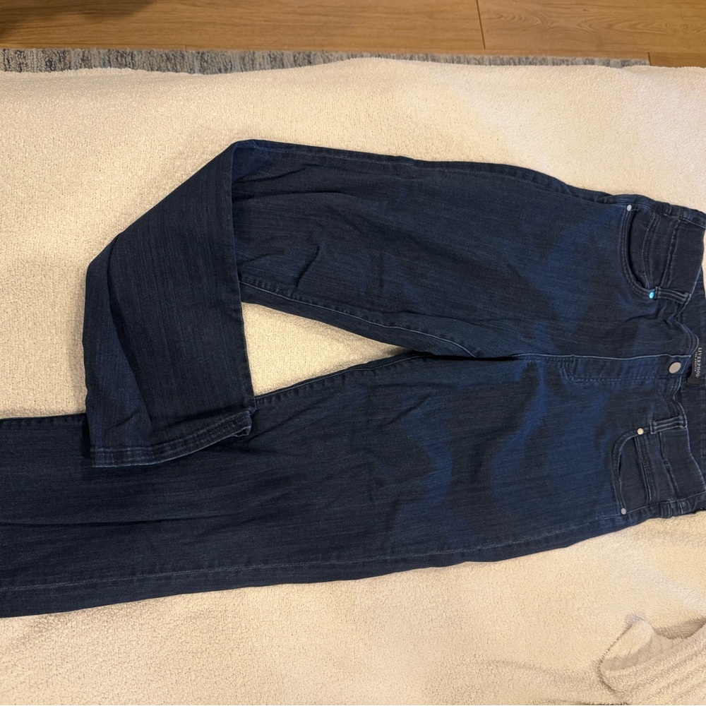 2 PAIRS Liverpool Jeans Company Indigo and dark wash Straight Leg Jeans - Picture 7 of 12